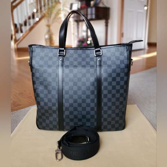 Louis Vuitton Tadao Damier Graphite Messenger/Laptop Bag - Picture 1 of 16